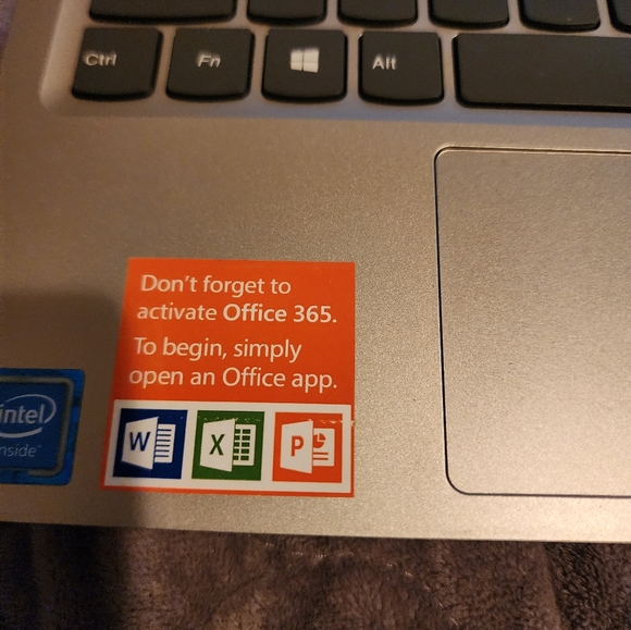 Lenovo laptop - Picture 1 of 3